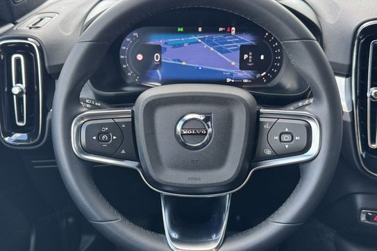 Volvo XC40 B3 Plus Dark