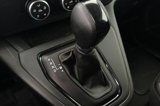 Renault Kangoo L1H1 Zabudowa Warsztatowa
