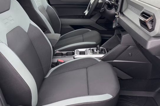 Dacia Duster Extreme MMT 1.8 Full Hybrid
