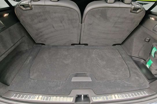Volvo XC90 B5 AWD Ultra Black Edition