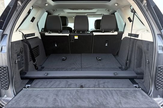 Land Rover Discovery D350 Dynamic HSE