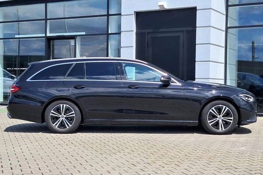 Mercedes Klasa E Kombi 220 d Avantgarde