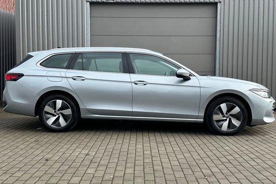 Volkswagen Passat 1.5 eTSI DSG
