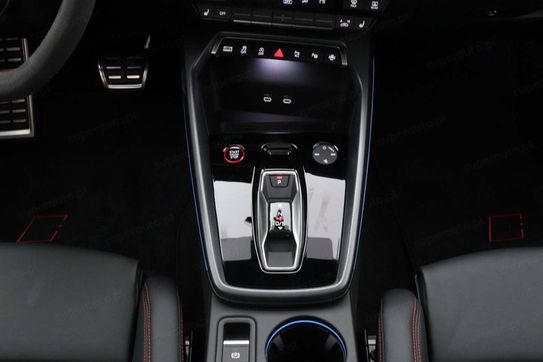 Audi A3 RS3 TFSI quattro Sportback