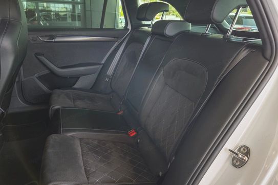Skoda Superb 2.0 TDI SCR 4x4 Sportline DSG