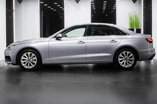 Audi A4 40 TDI mHEV S tronic