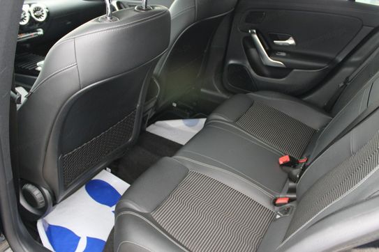 Mercedes CLA 200 d Progressive 8G-DCT