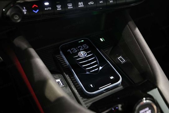 Alfa Romeo Junior 1.2 Ibrida Q4