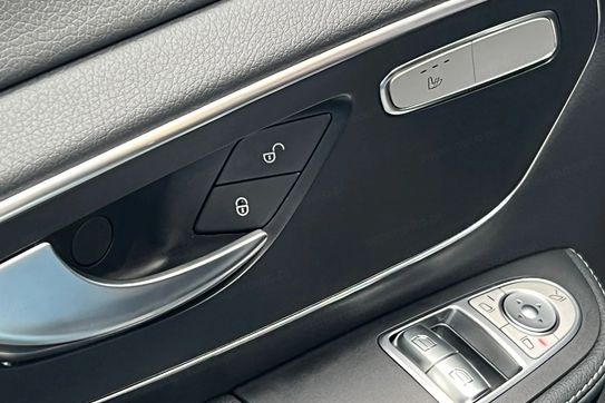 Mercedes V Klasa 250 d 9G-Tronic Avantgarde (długi)