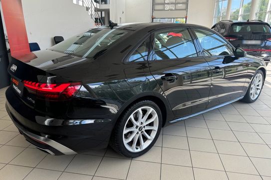Audi A4 35 TFSI S Line