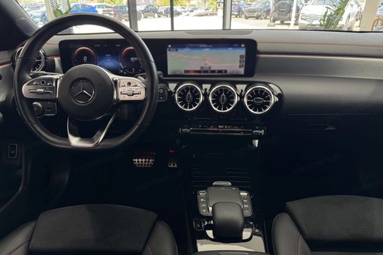 Mercedes CLA 180 AMG Line 7G-DCT