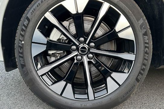 Volvo XC60 B5 AWD Ultra Bright