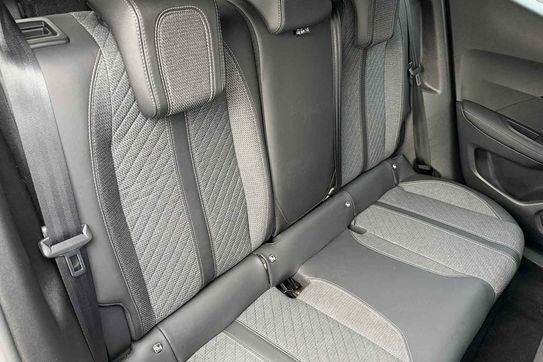 Peugeot 2008 Allure e-DCS 1.2 mHEV