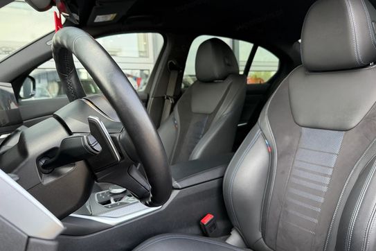 BMW Seria 3 320d xDrive M Sport