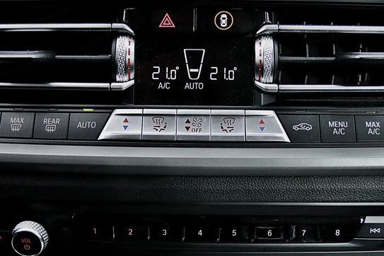 BMW Seria 3 318d  Advantage aut