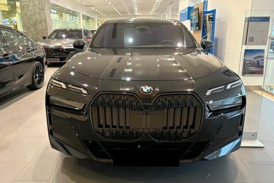 BMW Seria 7 740d xDrive M Sport