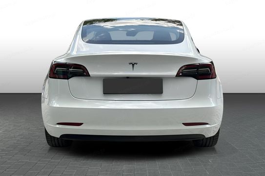 Tesla Model 3 RWD