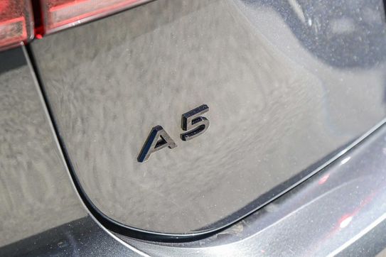 Audi A5 e-Hybrid quattro