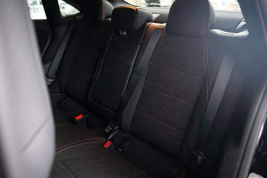 Mercedes CLA 200 mHEV 8G-DCT