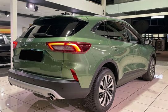 Ford Kuga Titanium 2.5 FHEV