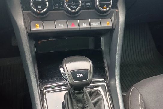 Skoda Karoq 1.5 TSI ACT 4x2 Ambition DSG