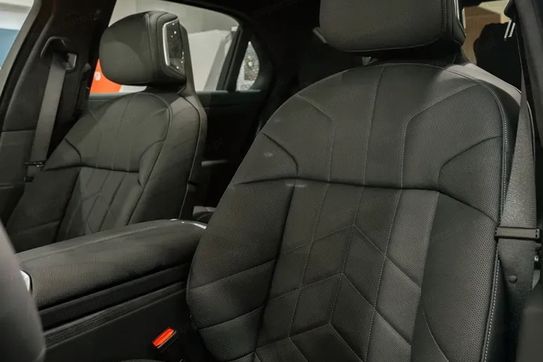 BMW Seria 7 740d xDrive M Sport