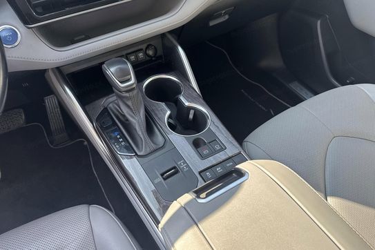 Toyota Highlander Prestige 2.5 Hybrid