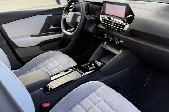 Citroen C4 Max eDCT6 1.2 mHEV