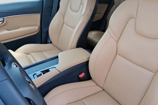 Volvo XC90 B5 D AWD Plus Dark