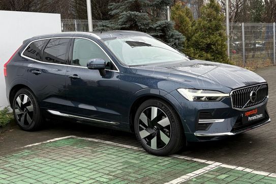 Volvo XC60 T8 Plug-In Hybrid AWD Ultra Bright