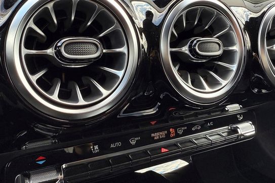 Mercedes Klasa A 200 AMG Line