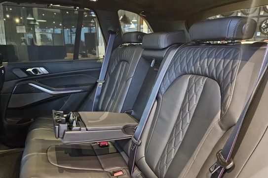 BMW X5 M60i xDrive