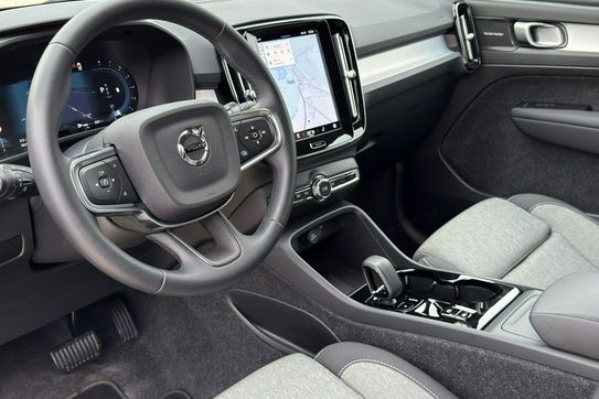 Volvo XC40 B3 Ultimate Dark aut