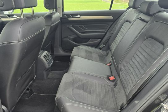 Volkswagen Passat 1.5 TSI EVO Elegance