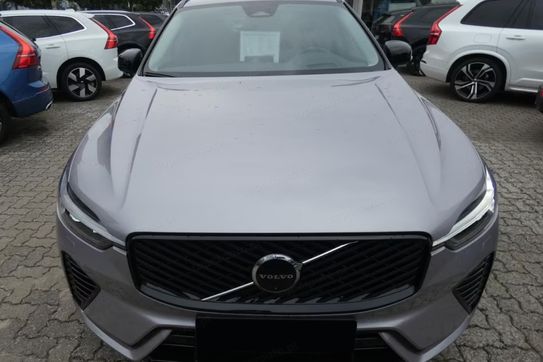 Volvo XC60 B5 B AWD Ultra Dark