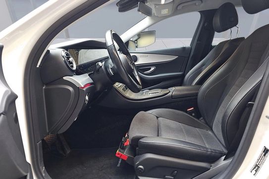 Mercedes Klasa E Estate 220 d 4MATIC Avantgarde