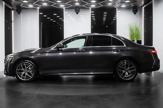 Mercedes E Klasa 300 e 4MATIC AMG/Avantgarde