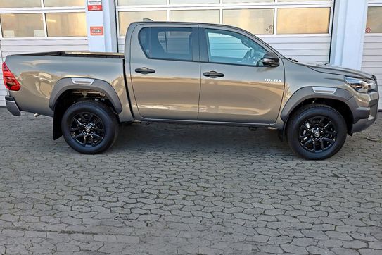 Toyota HiLux Double Cab Invincible