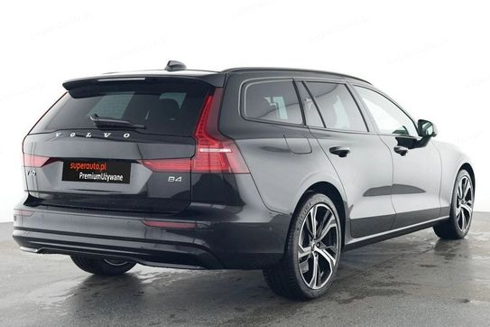 Volvo V60 B4 B Ultra Dark