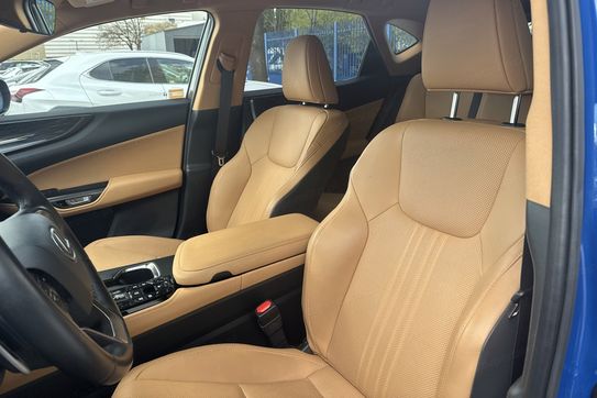 Lexus NX 450h+ Prestige AWD