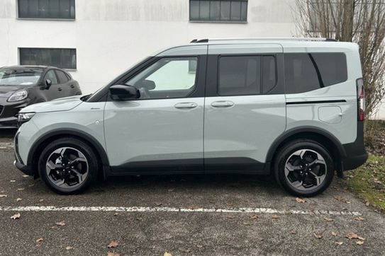 Ford Tourneo Courier Active A7