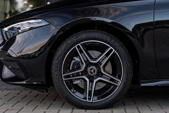 Mercedes Klasa A 220 4-Matic AMG Line