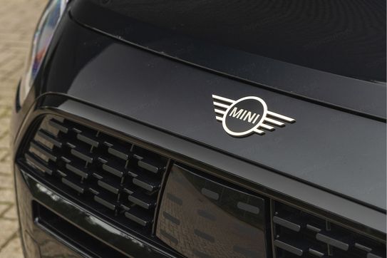 Mini Countryman D Linia Essential