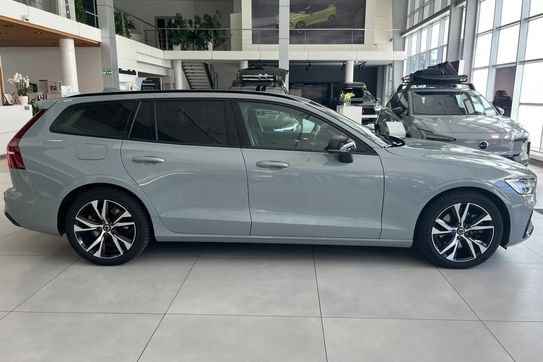 Volvo V60 B4 B Plus Dark aut