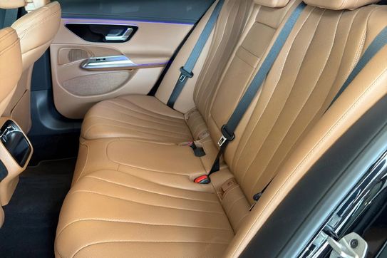 Mercedes Klasa E 220 d 4MATIC Exclusive