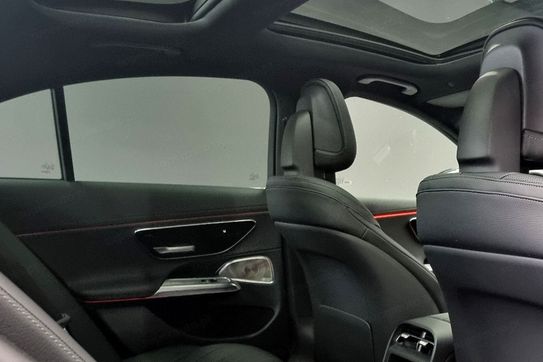 Mercedes E Klasa 220 d 4-Matic AMG