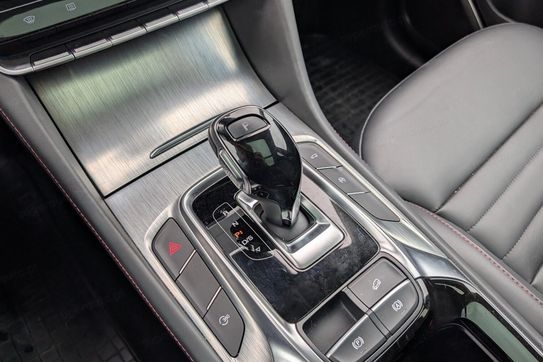 MG HS 1.5 T-GDI Exclusive DCT