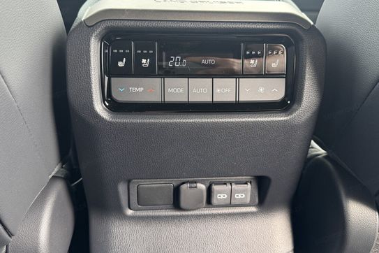 Toyota Land Cruiser Executive 2.8 Diesel