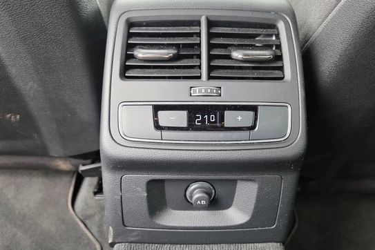 Audi A4 Avant 35 TFSI S Line