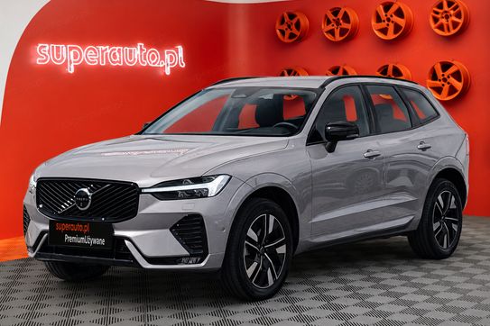 Volvo XC60 B5 B AWD Plus Dark